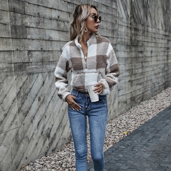 Drop Shoulder Kangaroo Pocket Buffalo Plaid Teddy Pullover - Picture 3 of 3